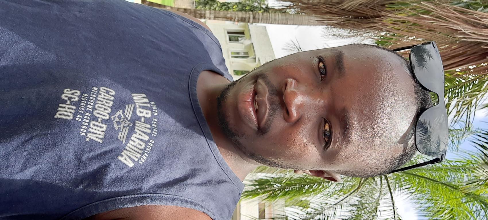 Am a hardworking young man from Kenya.