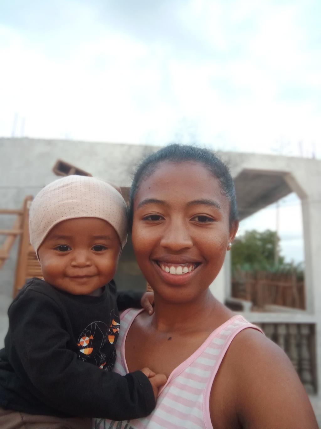 LOOKING FOR A HOST FAMILY